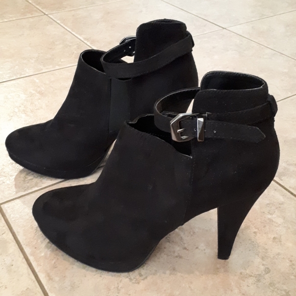 Diba booties - Picture 2 of 4